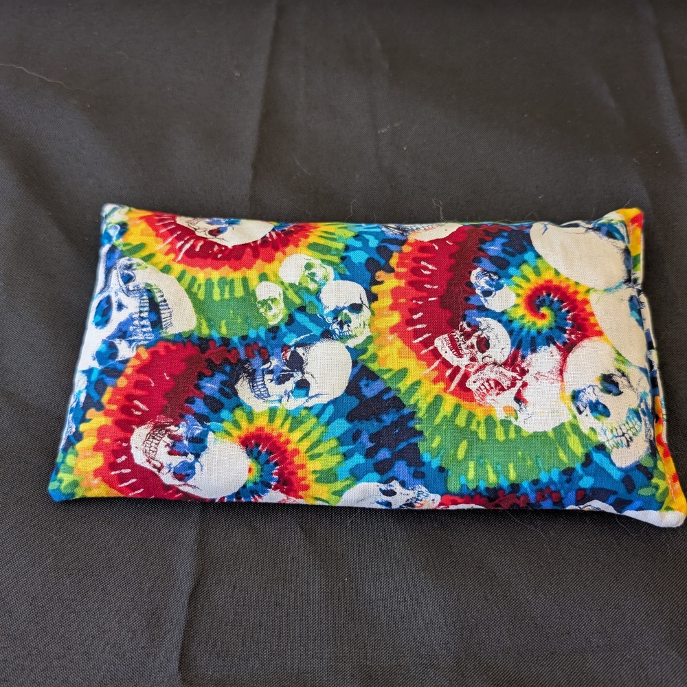 Set Of 3 Hand Crafted Skull Patterned Hot/Cold Packs - Picture 3 of 6